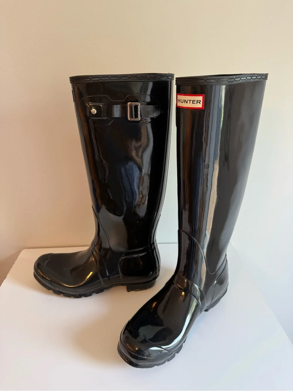 Women’s Hunter Original Tall Gloss Black Rain Boots Women’s Size 10